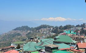 Royal Vista - Guest House